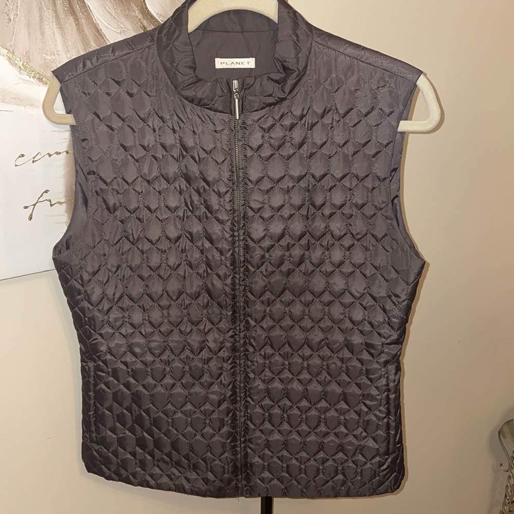 Planet vest